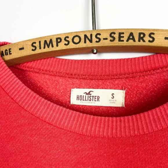Hollister Womens Small  Crew Neck Sweater Red Floral HCO Logo - Picture 3 of 3